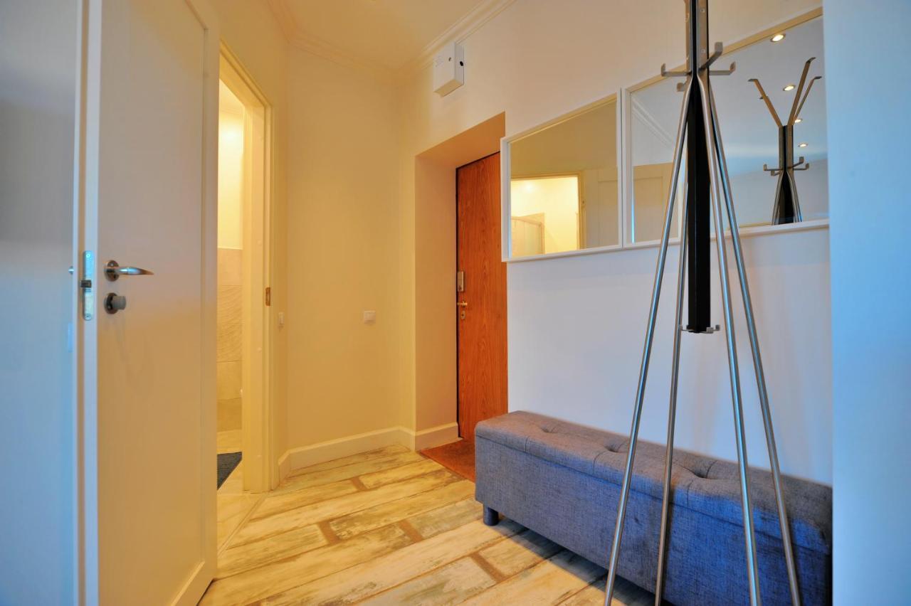 Gertrudes Residence Stay In Light-Filled Studio Apartment In Central Riga Esterno foto