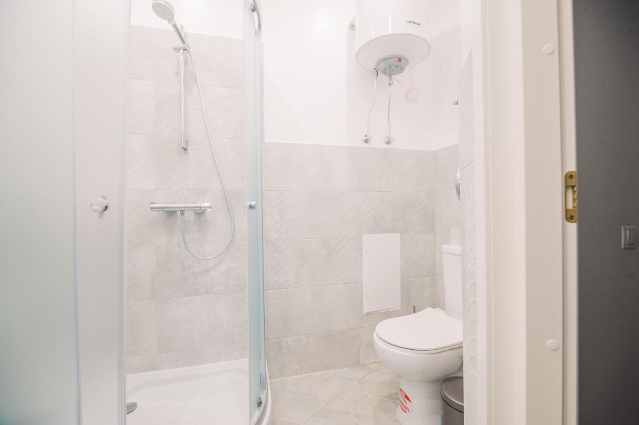 Gertrudes Residence Stay In Light-Filled Studio Apartment In Central Riga Esterno foto